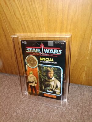 Kenner - Star Wars - Vintage POTF Luke Skywalker (In Battle Poncho) Last 17 MOC Original Never Opened Action Figure 1985 | Catawiki