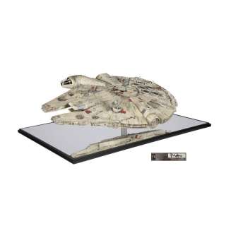 STAR WARS: THE EMPIRE STRIKES BACK (1983) - Lot #382 : Light-up Master Replicas Signature Edition Millennium Falcon