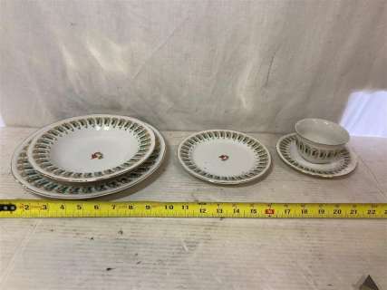 1997 "Titanic" 5 Piece Dinner Plate Setting Movie Props | misc / divers