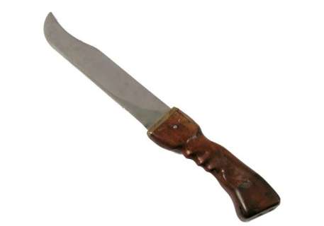 Lot 189 - Mad Max Knife Movie Props