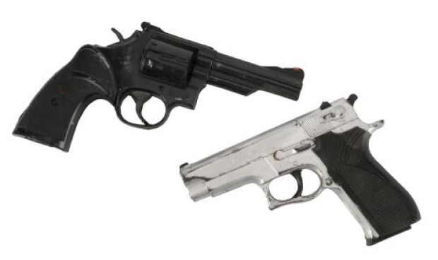 LETHAL WEAPON 3 (1992) - Lot #259 : Mike Papac Collection: Roger Murtaugh‘s (Danny Glover) Stunt Smith & Wesson Model 19 Revolver and 5906 Pistol