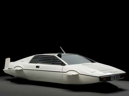 James Bond - The Spy Who Loved Me - 1977 Lotus Esprit S1 ‘Wet Nellie‘