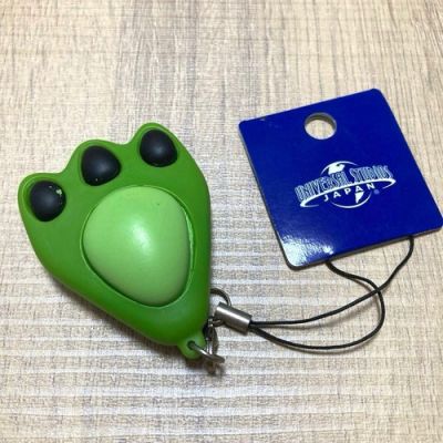 Jurassic Park Dinosaur Paw Keyholder Footprint USJ Strap | eBay Europe (Buy It Now)