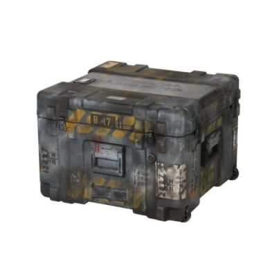 BLADE RUNNER 2049 (2017) - Lot #55 : Sapper Morton‘s (Dave Bautista) Production-Made Footlocker