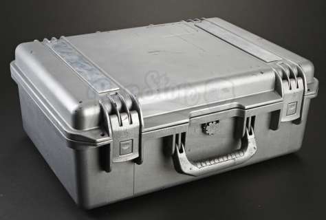 EUROPA REPORT - Katya (Karolina Wydra) Silver Sample Case