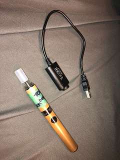 Lot 46 - Polar - Vivian (Katheryn Winnick) Vape pen (0010)