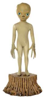 Lot 1359 - Close Encounters of the Third Kind complete screen worn Martian costume display.