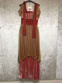 "Superhero Show" - S5 Ep.14 - Medieval dress | Direct Liquidation