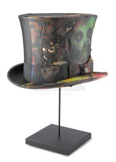 BATMAN FOREVER (1995) - Lot 115 - Two-Face‘s (Tommy Lee Jones) Screen-matched Ringmaster Top Hat