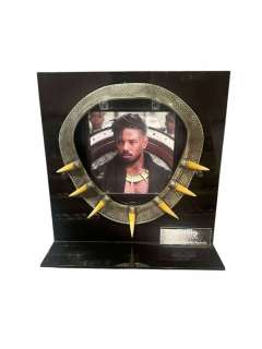 Black Panther (2018) - Killmonger (Michael B. Jordan) Necklace With Display | Hanlin Auction Service