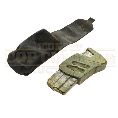 Starship Troopers - Stunt Ammo Clip and Belt Pouch - 57-71 | Icons of Pop Culture