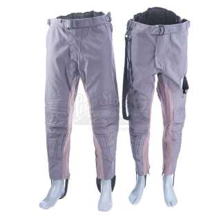 STARSHIP TROOPERS (1997) - Lot 1245 - Johnny Rico‘s (Casper Van Dien) Bug-Damaged Mobile Infantry Pants