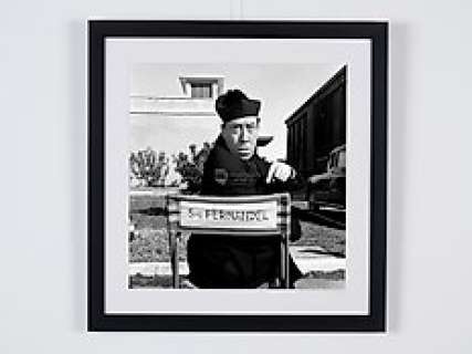 Don Camillo - Fernandel on Set | Don Camillo - Fernandel On Set - Fine Art Photography - Luxury Wooden Framed 70X50 cm - Limited Edition Nr 04 of 30 - Serial ID 30157 - - Original Certificate (COA), Hologram Logo Editor and QR Code | Catawiki