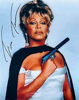 James Bond 007: Goldeneye | James Bond 007: GoldenEye - Signed by the legendary Tina Turner (+) - Title Song Performer - with COA | Catawiki