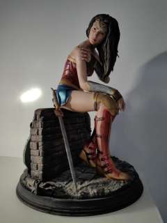 Wonder Woman - Gal Gadot (Diana Prince) - Figurine(s), Statue(s) - See images and description | Catawiki