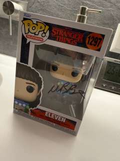 Stranger Things - millie bobby brown | Catawiki