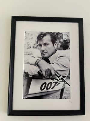 James Bond 007: Live And Let Die - Roger Moore | Catawiki