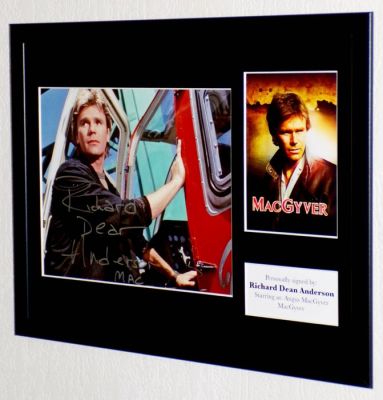 MacGyver - Richard Dean Anderson (MacGyver) Premium Framed, signed, COA & Photo signing session