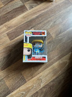 Stranger Things - Signed by Eduardo Franco | Catawiki