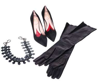 Cruella (2021) | Cruella de Vil’s Accessories | Propstore