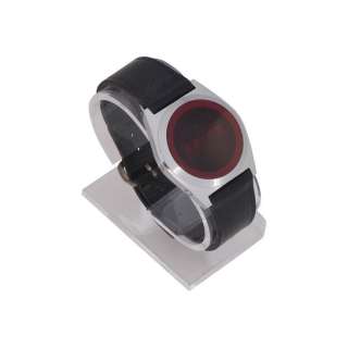 CLOSE ENCOUNTERS OF THE THIRD KIND (1977) - Lot #72 : Roy Neary‘s (Richard Dreyfuss) Digital Wristwatch