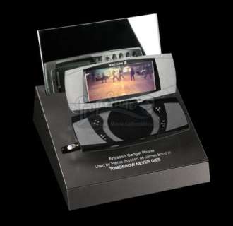 JAMES BOND: TOMORROW NEVER DIES (1997) - Lot 240 - James Bond‘s (Pierce Brosnan) Gadget Phone