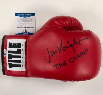 Lot 1041 - Jon Voight Signed Everlast Glove The Champ Beckett COA