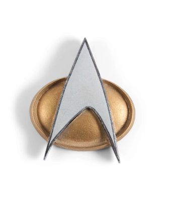 Star Trek: the Next Generation | Lot 3 - Combadge Prop | Julien’s