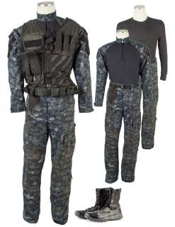 Lot 220 - Ben Parish (Nick Robinson) Hero Bloody Mission Costume from The 5th Wave