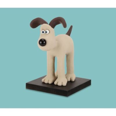 Wallace & Gromit: Vengeance Most Fowl (2024) | Lot  208. On All Fours Gromit Stop-Motion Puppet | Propstore