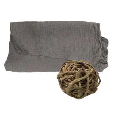 Lot 38: The Last Voyage of the Demeter Toby (Woody Norman) Screen Used String Ball & Rag Sc 22 | VIP Fan Auctions