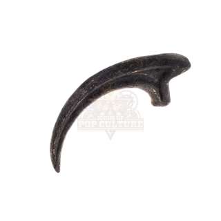 Lot 187 - Jurassic Park – Dr. Grant’s (Sam Neill) Retractable Razor Claw – A975