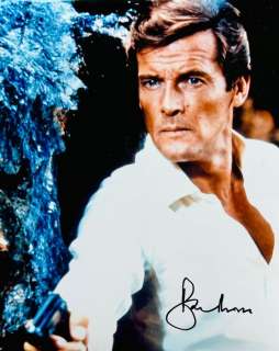James Bond 007: The Man with the Golden Gun - Roger Moore, signed with COA | Catawiki