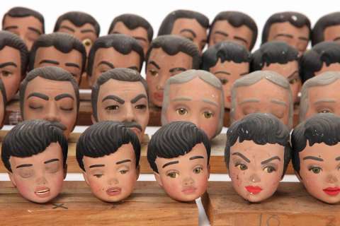 Archive of 1,300+ puppets and set pieces from Emilio and His Magical Bull | Profiles in History