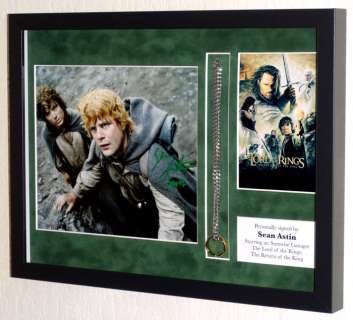 Lord of the Rings - Sean Astin (Samwise Gamgee) 3D Framed with Ring movie prop, signed + COA & Photo signing | Catawiki
