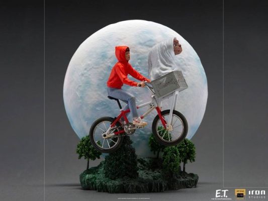 E.T. - E.T. the Extra-Terrestrial Deluxe Statue E.T. & Elliot (mint condition, never opened) - 1:10 | Catawiki