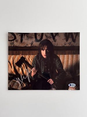 Stranger Things - Winona Ryder - Beckett | Catawiki