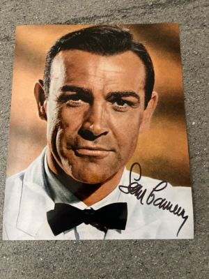 James Bond 007: Goldfinger - Sean connery Signed 8x10 | Catawiki