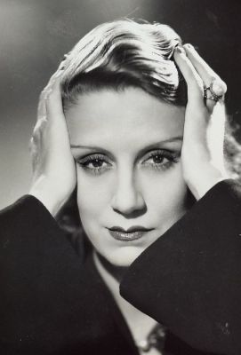 Studio Harcourt - Mary Marquet, 1940 | Catawiki