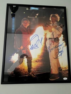 Back to the Future - Michael J. Fox & Christopher Lloyd signed - with Coa JSA - Framed (42x52cm) | Catawiki