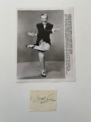 Fred Astaire - Fred Astaire - Nice early autograph | Catawiki