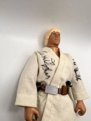 Star Wars - Mark Hamill & Carrie Fisher Signed 12" Action Figure JSA COA Letter | Catawiki