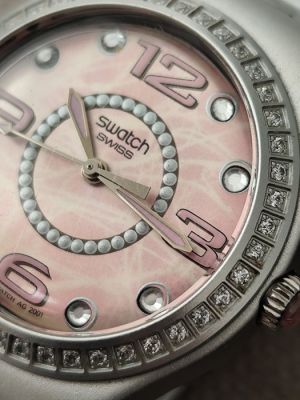 James Bond 007: Diamonds Are Forever - Swatch | Catawiki