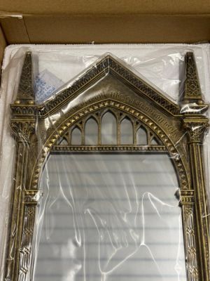 Harry Potter - The Noble Collection Mirror of Erised – Offiziell lizenziert – Warner Bros. & Wizarding World - - Movie prop | Catawiki