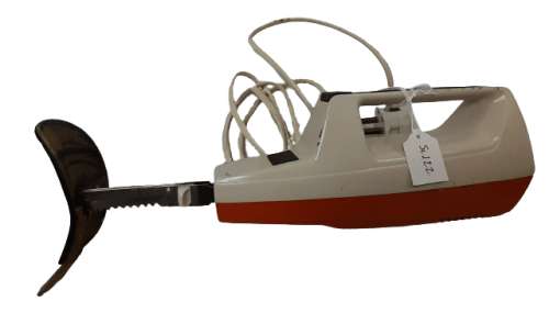 Doghouse - Doghouse (2009) Danny Dyer’s SFX Carving Knife