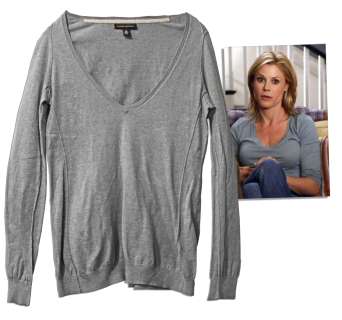 Julie Bowen Screen-Worn Sweater From ’’Modern Family’’ -- From the Much-Anticipated Gay Kiss Episode | Nate Sanders