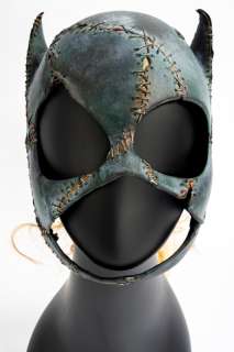 Lot 666 - MICHELLE PFEIFFER "CATWOMAN" COWL FROM BATMAN RETURNS