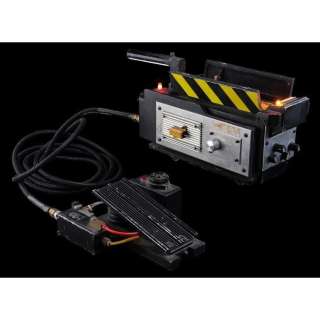 Ghostbusters (1984)/Ghostbusters II (1989) | 147. Screen-Matched Light-Up Radio-Controlled Hero Ghost Trap and Pedal | Propstore