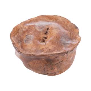 SWEENEY TODD: THE DEMON BARBER OF FLEET STREET (2007) - Lot #1242 : Mrs. Lovett‘s (Helena Bonham Carter) Meat Pie