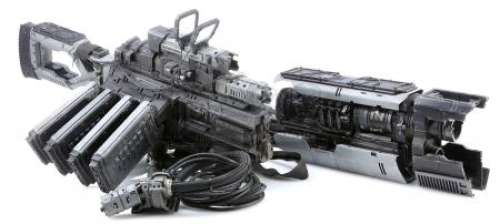 Spectral | Stunt Plasma Rifle and Accessories | Propstore